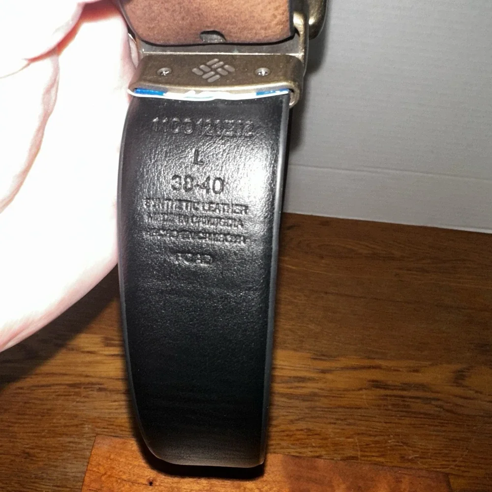 Columbia Reversible Black/Brown Synthetic Leather Belt Mens Size L 38-40‎
